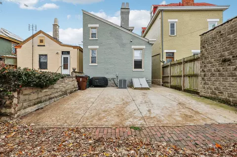 Exterior - 1109 Lee St, Covington, KY 41011 photo 4 of 4