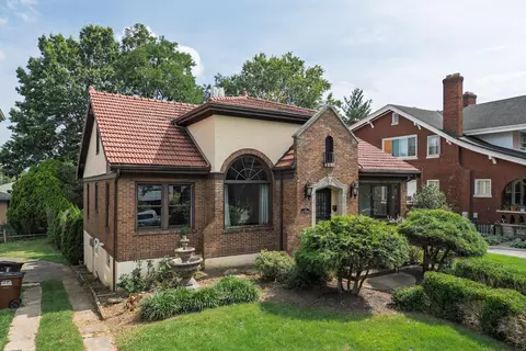 Exterior - 217 E 26th St, Covington, KY 41014 photo 6 of 7
