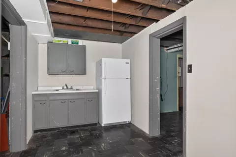 Kitchen - 217 E 26th St, Covington, KY 41014 photo 6 of 6