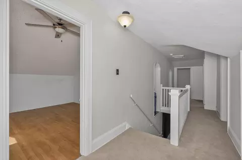 Entry Way - 217 E 26th St, Covington, KY 41014 photo 2 of 4