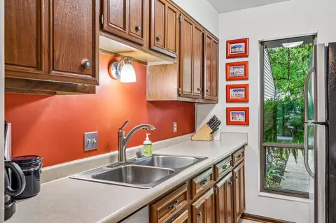 Kitchen - 2902 Prospect Point Dr, Villa Hills, KY 41017 photo 2 of 5