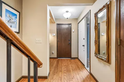 Entry Way - 2902 Prospect Point Dr, Villa Hills, KY 41017 photo 3 of 5