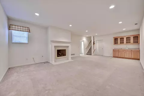 Living - 159 Summer Ln, Crestview Hills, KY 41017 photo 8 of 8