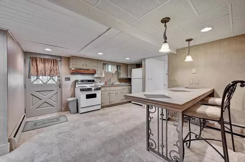 Kitchen - 3114 Bernard Dr, Edgewood, KY 41017 photo 3 of 3