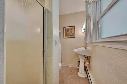 Bath - 3114 Bernard Dr, Edgewood, KY 41017 photo 2 of 5