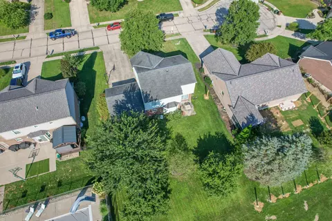 View/Area - 7602 Cloudstone Dr, Florence, KY 41042 photo 4 of 6