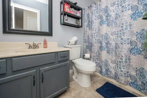 Bath - 7602 Cloudstone Dr, Florence, KY 41042 photo 3 of 6