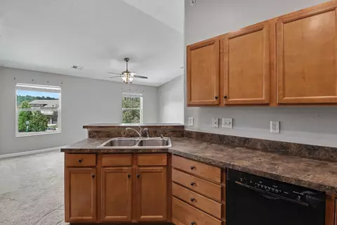 Kitchen - 2244 Rolling Hills Dr, Covington, KY 41017 photo 3 of 3