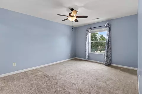 Bedroom - 2244 Rolling Hills Dr, Covington, KY 41017 photo 1 of 1