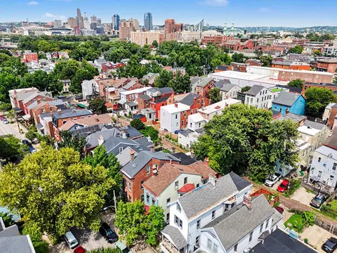 View/Area - 832 Willard St, Covington, KY 41011 photo 3 of 3