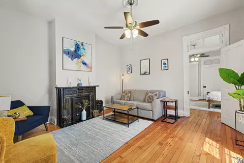 Living - 832 Willard St, Covington, KY 41011 photo 1 of 4