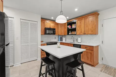 Kitchen - 323 E 2nd St #105, Covington, KY 41011 photo 2 of 4