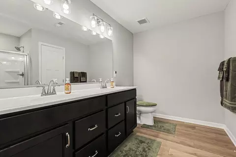 Bath - 2455 Bella Rdg, Fort Mitchell, KY 41017 photo 1 of 2