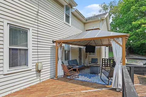 Exterior - 550 Park St, Crescent Springs, KY 41017 photo 2 of 5