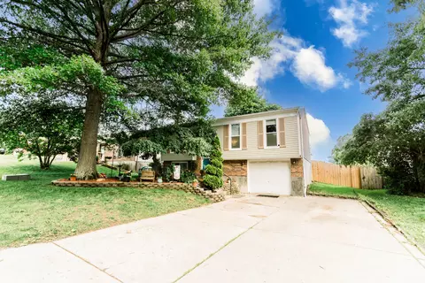 1517 Woodside Dr, Florence, KY 41042
