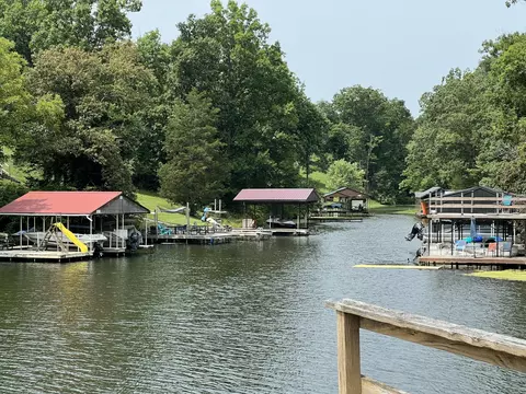 325 Cash Dr, Dry Ridge, KY 41035