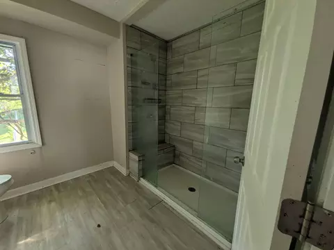 Bath - 3306 Hulbert Ave, Erlanger, KY 41018 photo 2 of 2