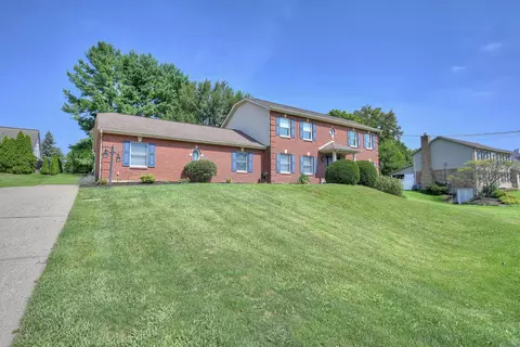 Exterior - 2232 Amsterdam Rd, Villa Hills, KY 41017 photo 2 of 4