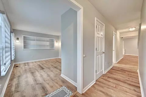 Entry Way - 2232 Amsterdam Rd, Villa Hills, KY 41017 photo 3 of 3
