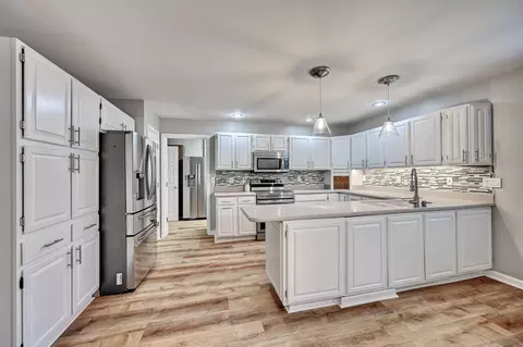 Kitchen - 2232 Amsterdam Rd, Villa Hills, KY 41017 photo 1 of 3