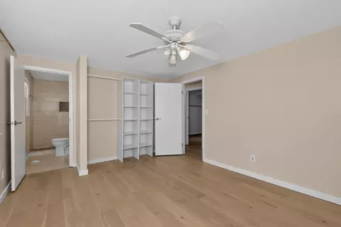 Bedroom - 640 Rogers Rd, Villa Hills, KY 41017 photo 6 of 6