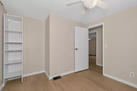 Bedroom - 640 Rogers Rd, Villa Hills, KY 41017 photo 2 of 6