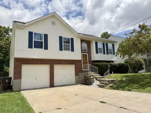 Exterior - 2680 Ridgecrest Ln, Covington, KY 41017 photo 2 of 2