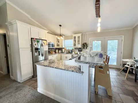 Kitchen - 2680 Ridgecrest Ln, Covington, KY 41017 photo 2 of 4