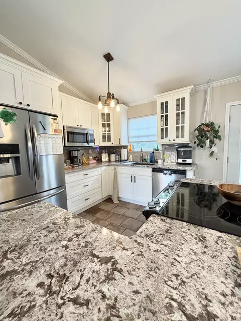 Kitchen - 2680 Ridgecrest Ln, Covington, KY 41017 photo 4 of 4