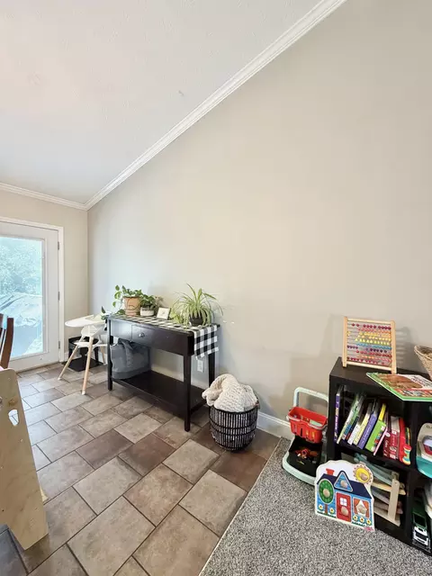 Dining - 2680 Ridgecrest Ln, Covington, KY 41017 photo 1 of 1