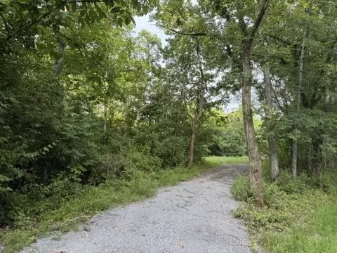 881 Galbraith Rd, Brooksville, KY 41004