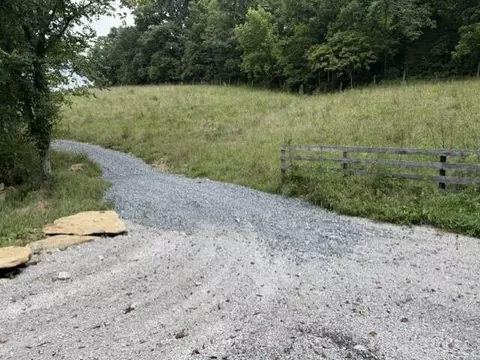 2318 Barlow Rd, Cynthiana, KY 41031