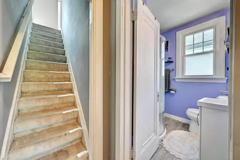 Entry Way - 715 Elm St, Covington, KY 41016 photo 1 of 2
