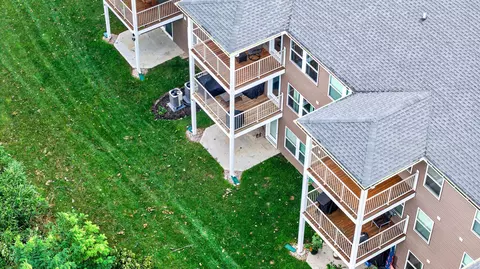 View/Area - 2363 Piazza Rdg, Covington, KY 41017 photo 2 of 8