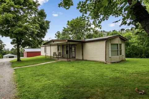 7680 Stewartsville Rd, Williamstown, KY 41097
