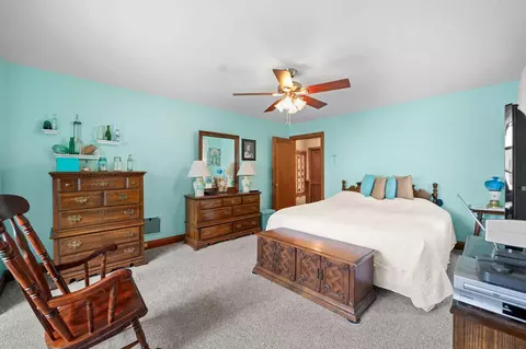 Bedroom - 1009 Winding Way, Covington, KY 41011 photo 2 of 5