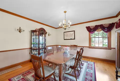 Dining - 1009 Winding Way, Covington, KY 41011 photo 2 of 4