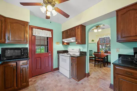 Kitchen - 1009 Winding Way, Covington, KY 41011 photo 4 of 4