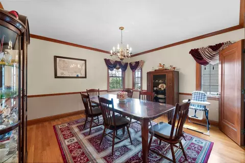Dining - 1009 Winding Way, Covington, KY 41011 photo 1 of 4