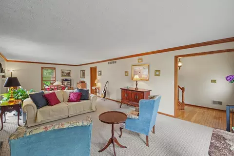 Living - 3072 Ashley Dr, Edgewood, KY 41017 photo 1 of 2