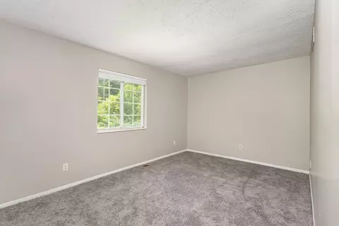 Bedroom - 1222-1224 E Henry Clay Ave, Covington, KY 41011 photo 1 of 16