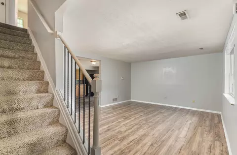 Living - 1222-1224 E Henry Clay Ave, Covington, KY 41011 photo 4 of 7