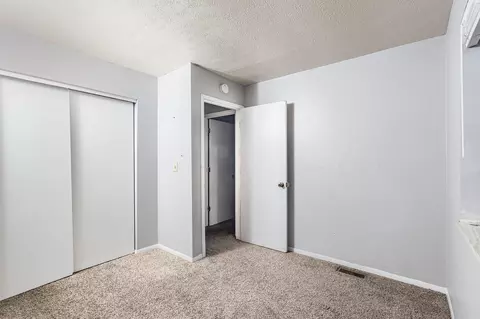 Bedroom - 1222-1224 E Henry Clay Ave, Covington, KY 41011 photo 16 of 16