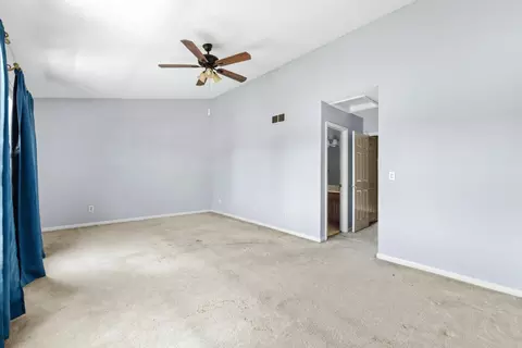 Bedroom - 1002 Hackney Ct, Florence, KY 41042 photo 3 of 4
