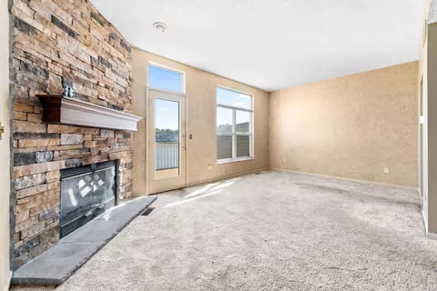 Living - 1002 Hackney Ct, Florence, KY 41042 photo 3 of 7