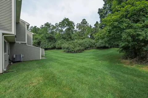Exterior - 2426 Palmeadow Dr, Crestview Hills, KY 41017 photo 3 of 7