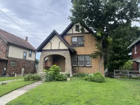 205 Bonnie Leslie Ave, Bellevue, KY 41073