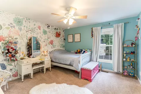 Bedroom - 939 Greenview Ct, Villa Hills, KY 41017 photo 1 of 3
