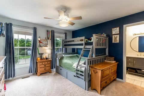 Bedroom - 939 Greenview Ct, Villa Hills, KY 41017 photo 3 of 3