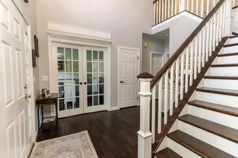 Entry Way - 939 Greenview Ct, Villa Hills, KY 41017 photo 3 of 4